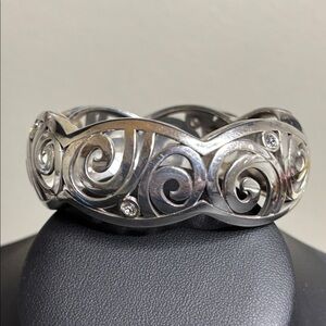 Brighton London Groove Silver Tone Crystal Bangle Bracelet Magnetic Hinged